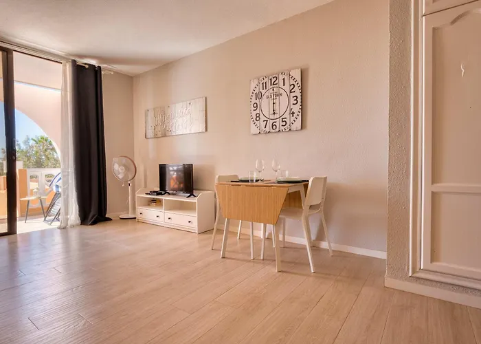 Estudio Con Terraza Y Vistas Espectaculares Ov302 Адехе