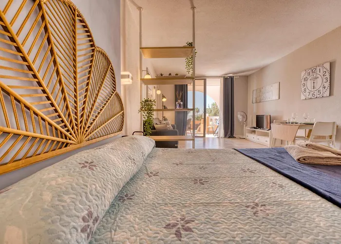 Estudio Con Terraza Y Vistas Espectaculares Ov302 アデヘ